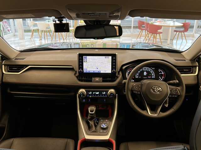 トヨタ ＲＡＶ４ アドベンチャー オフロードPKG 岐阜県 2021(令3)年 6.1万km アティチュードブラックマイカ ワンオーナー/ディスプレイオーディオ/ナビキッド/フルセグTV/Bluetooth/バックカメラ/ビルトインETC/前席ベンチレーション/前席シートヒーター/ステアリングヒーター/パワーシート/レーダークルーズコントロール/電子パーキング/LEDヘッドライト/前後ドライブレコーダー/黒革シート/保証書/取扱説明書/スペアキー