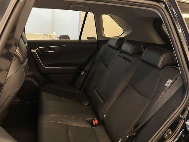 トヨタ ＲＡＶ４ アドベンチャー オフロードPKG 岐阜県 2021(令3)年 6.1万km アティチュードブラックマイカ ワンオーナー/ディスプレイオーディオ/ナビキッド/フルセグTV/Bluetooth/バックカメラ/ビルトインETC/前席ベンチレーション/前席シートヒーター/ステアリングヒーター/パワーシート/レーダークルーズコントロール/電子パーキング/LEDヘッドライト/前後ドライブレコーダー/黒革シート/保証書/取扱説明書/スペアキー
