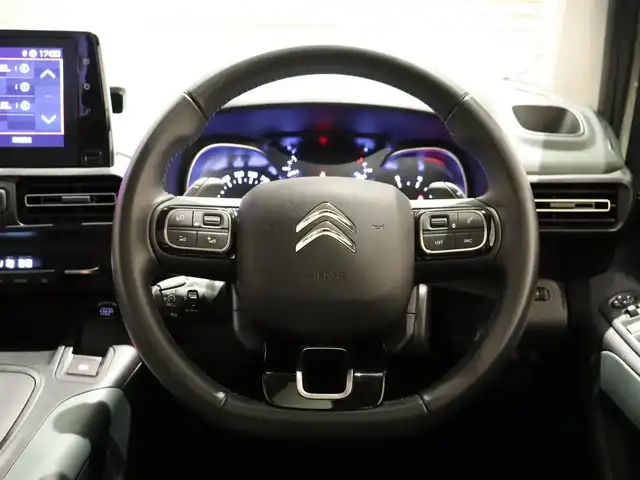 シトロエン シトロエン ベルランゴ シャイン XTRパック 静岡県 2021(令3)年 4.6万km サーブル 1オーナー　/衝突軽減ブレーキ　/ＡＣＣ　/ＣａｒＰｌａｙ　/ガラスルーフ　/ＬＥＤ　/ＥＴＣ　/パドルシフト　/純正１７ＡＷ　/コーナーセンサー　/バックカメラ　/サイドカメラ　/スマートキー　/アイドリングストップ/保証書、取説、スペアキー