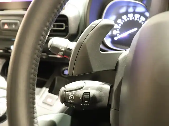 シトロエン シトロエン ベルランゴ シャイン XTRパック 静岡県 2021(令3)年 4.6万km サーブル 1オーナー　/衝突軽減ブレーキ　/ＡＣＣ　/ＣａｒＰｌａｙ　/ガラスルーフ　/ＬＥＤ　/ＥＴＣ　/パドルシフト　/純正１７ＡＷ　/コーナーセンサー　/バックカメラ　/サイドカメラ　/スマートキー　/アイドリングストップ/保証書、取説、スペアキー