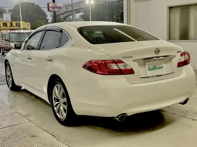 日産 フーガ ハイブリッド VIPパッケージ 千葉県 2012(平24)年 11.7万km クリスタルホワイトパール 純正ナビ(CD/DVD/地デジTV)/レザーシート/純正マット/レーダークルーズコントロール/前席シートヒーター/前席シートクーラー/運転席メモリシート/プッシュスタート/ドアバイザー/ドライブレコーダー/ビルトインETC/オートライト/フォグランプ(黄色)/リアサンシェード/HIDヘッドライト/左サイドカメラ/オールオートウィンドウ/電動チルトステアリング