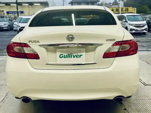 日産 フーガ ハイブリッド VIPパッケージ 千葉県 2012(平24)年 11.7万km クリスタルホワイトパール 純正ナビ(CD/DVD/地デジTV)/レザーシート/純正マット/レーダークルーズコントロール/前席シートヒーター/前席シートクーラー/運転席メモリシート/プッシュスタート/ドアバイザー/ドライブレコーダー/ビルトインETC/オートライト/フォグランプ(黄色)/リアサンシェード/HIDヘッドライト/左サイドカメラ/オールオートウィンドウ/電動チルトステアリング