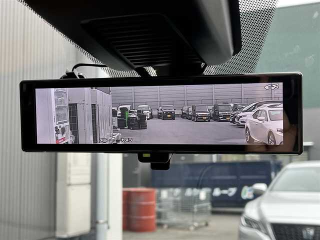 日産 キックス X ツートーンインテリアED 滋賀県 2022(令4)年 1.2万km ブリリアントホワイトパール/ピュアブラック 2トーン 純正9インチナビ/【Bluetooth/CD/DVD/フルセグTV/USB】/全方位カメラ/レザーシート/プロパイロット/クリアランスソナー/レーンキープアシスト/衝突軽減ブレーキ/LEDヘッドライト/オートマチックハイビーム/ビルトインETC/前後ドライブレコーダー/D/Nシートヒーター/ステアリングヒーター/デジタルインナーミラー/電動パーキングブレーキ/オートブレーキホールド/プッシュスタート/スマートキー/ステアリングリモコン/ドアバイザー