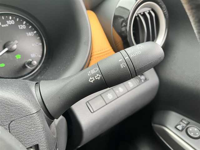 日産 キックス X ツートーンインテリアED 滋賀県 2022(令4)年 1.2万km ブリリアントホワイトパール/ピュアブラック 2トーン 純正9インチナビ/【Bluetooth/CD/DVD/フルセグTV/USB】/全方位カメラ/レザーシート/プロパイロット/クリアランスソナー/レーンキープアシスト/衝突軽減ブレーキ/LEDヘッドライト/オートマチックハイビーム/ビルトインETC/前後ドライブレコーダー/D/Nシートヒーター/ステアリングヒーター/デジタルインナーミラー/電動パーキングブレーキ/オートブレーキホールド/プッシュスタート/スマートキー/ステアリングリモコン/ドアバイザー