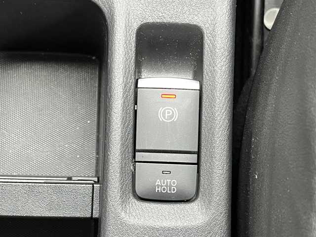 日産 キックス X ツートーンインテリアED 滋賀県 2022(令4)年 1.2万km ブリリアントホワイトパール/ピュアブラック 2トーン 純正9インチナビ/【Bluetooth/CD/DVD/フルセグTV/USB】/全方位カメラ/レザーシート/プロパイロット/クリアランスソナー/レーンキープアシスト/衝突軽減ブレーキ/LEDヘッドライト/オートマチックハイビーム/ビルトインETC/前後ドライブレコーダー/D/Nシートヒーター/ステアリングヒーター/デジタルインナーミラー/電動パーキングブレーキ/オートブレーキホールド/プッシュスタート/スマートキー/ステアリングリモコン/ドアバイザー