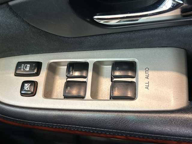 トヨタ ハリアー 240G 埼玉県 2011(平23)年 10.3万km ホワイトパールクリスタルシャイン アルカンターラシート/パワーシート/純正ナビ/MT付AT/純正7インチナビ/電動格納ミラー/ドアバイザー/CD/MD/純正アルミホイール/スペアキー/オートエアコン/Wエアバック/取扱説明書/保証書