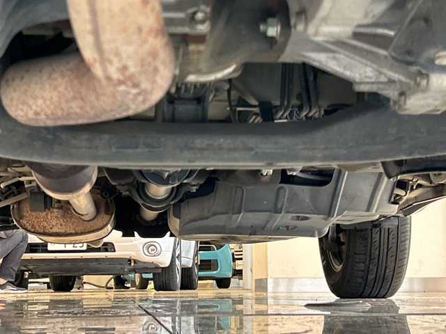 トヨタ ハリアー 240G 埼玉県 2011(平23)年 10.3万km ホワイトパールクリスタルシャイン アルカンターラシート/パワーシート/純正ナビ/MT付AT/純正7インチナビ/電動格納ミラー/ドアバイザー/CD/MD/純正アルミホイール/スペアキー/オートエアコン/Wエアバック/取扱説明書/保証書