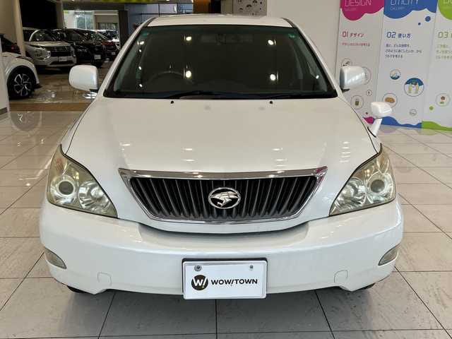 トヨタ ハリアー 240G 埼玉県 2011(平23)年 10.3万km ホワイトパールクリスタルシャイン アルカンターラシート/パワーシート/純正ナビ/MT付AT/純正7インチナビ/電動格納ミラー/ドアバイザー/CD/MD/純正アルミホイール/スペアキー/オートエアコン/Wエアバック/取扱説明書/保証書