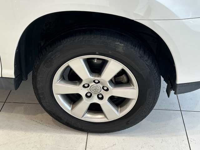 トヨタ ハリアー 240G 埼玉県 2011(平23)年 10.3万km ホワイトパールクリスタルシャイン アルカンターラシート/パワーシート/純正ナビ/MT付AT/純正7インチナビ/電動格納ミラー/ドアバイザー/CD/MD/純正アルミホイール/スペアキー/オートエアコン/Wエアバック/取扱説明書/保証書