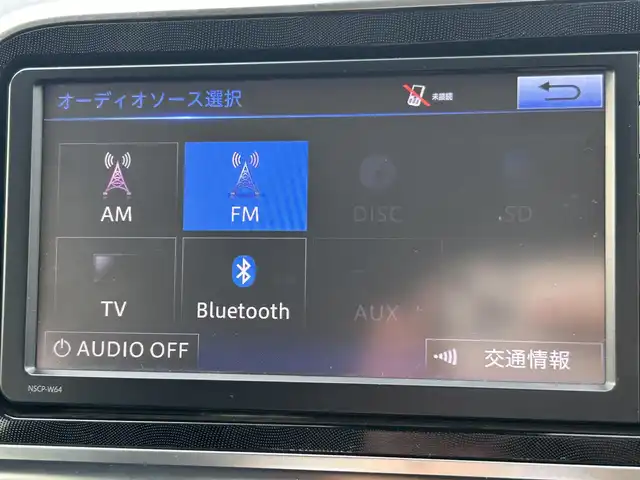 トヨタ シエンタ ハイブリッド G 大阪府 2015(平27)年 8.1万km シルバーM 純正SDナビ（フルセグ/BT/CD）/バックカメラ/両側パワースライドドア/衝突被害軽減システム/レーンキープアシスト/横滑り防止装置/オートマチックハイビーム/コーナーセンサー/シートヒーター/純正フロアマット/純正AW(15inch)/ビルトインETC/スペアキー1本/保証書/取扱説明書