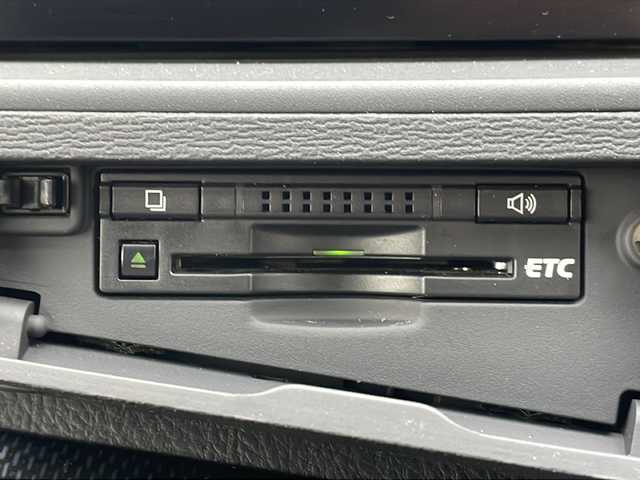 トヨタ アイシス プラタナ Vセレクション 山形県 2014(平26)年 8.1万km ボルドーマイカメタリック 純正メモリナビ/【フルセグ/DVD/BT/SD】/バックカメラ/両側パワースライドドア/革巻きステアリング/ステアリングスイッチ/ウィンカーミラー/HIDヘッドライト/スマートキー/プッシュスタート/フロアマット/ドアバイザー