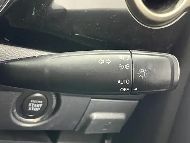 スズキ ハスラー Jスタイル Ⅱ 愛知県 2017(平29)年 6.1万km フェニックスレッドパール/ホワイト2トーンルーフ 社外ナビ　バックカメラ　禁煙　フルセグＴＶ　ＤＶＤ　衝突軽減　黒ハーフレザー　シートヒーター　ＥＴＣ　ＨＩＤオートライト　赤白ツートン　純正フロアマット　スマートキー　プッシュスタート　デュアルカメラ