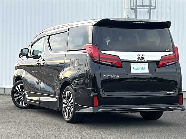 トヨタ アルファード SC 愛媛県 2020(令2)年 4万km ブラック フリップダウンモニター/サンルーフ/純正ディスプレイオーディオ/エアロ（TRD)/両側パワースライドドア/ブラインドスポットモニター/オートマチックハイビーム/ビルトインETC/エアシート/シートヒーター/フルセグTV/衝突軽減システム/レーンキープアシスト/クルーズコントロール追従あり/コーナーセンサー前後/USB/スマートキー/横滑り防止装置