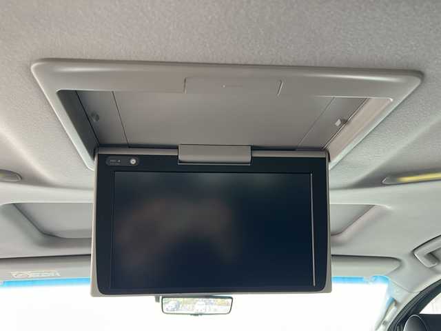 トヨタ アルファード SC 愛媛県 2020(令2)年 4万km ブラック フリップダウンモニター/サンルーフ/純正ディスプレイオーディオ/エアロ（TRD)/両側パワースライドドア/ブラインドスポットモニター/オートマチックハイビーム/ビルトインETC/エアシート/シートヒーター/フルセグTV/衝突軽減システム/レーンキープアシスト/クルーズコントロール追従あり/コーナーセンサー前後/USB/スマートキー/横滑り防止装置