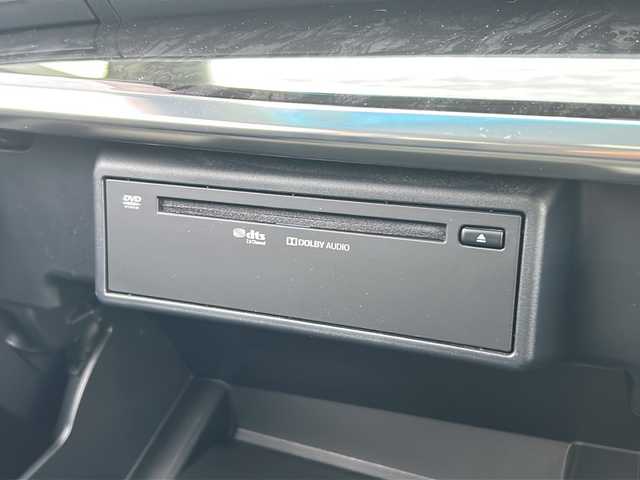 トヨタ アルファード SC 愛媛県 2020(令2)年 4万km ブラック フリップダウンモニター/サンルーフ/純正ディスプレイオーディオ/エアロ（TRD)/両側パワースライドドア/ブラインドスポットモニター/オートマチックハイビーム/ビルトインETC/エアシート/シートヒーター/フルセグTV/衝突軽減システム/レーンキープアシスト/クルーズコントロール追従あり/コーナーセンサー前後/USB/スマートキー/横滑り防止装置