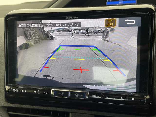 トヨタ ヴォクシー ハイブリッド ZS 煌 愛知県 2018(平30)年 8.7万km ブラック ALPINE8型ナビ/フリップダウンモニター/両側パワースライドドア/シートヒーター/バックカメラ/コーナーセンサー/純正アルミホイール/ETC/リアオートエアコン/衝突軽減システム/フルセグ/CD DVD/Bluetooth/ステアリングスイッチ/スマートキー/プッシュスタート