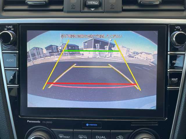 スバル レヴォーグ 1．6GT アイサイト Sスタイル 三重県 2017(平29)年 7.4万km クリスタルホワイトP 登録時73449km/禁煙車/純正ナビ/（AM/FM/TV/Bluetooth）/フルセグTV/バックカメラ/ETC/ステアリングスイッチ/パドルシフト/レーダークルーズコントロール/オートライト/パワーシート/シートヒーター/アイドリングストップ/アイサイト/衝突軽減システム/レーンキープアシスト/コーナーセンサー/純正フロアマット/スペアキー/プッシュスタート