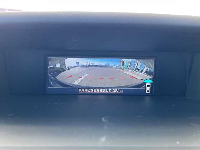 スバル レヴォーグ 1．6GT アイサイト Sスタイル 三重県 2017(平29)年 7.4万km クリスタルホワイトP 登録時73449km/禁煙車/純正ナビ/（AM/FM/TV/Bluetooth）/フルセグTV/バックカメラ/ETC/ステアリングスイッチ/パドルシフト/レーダークルーズコントロール/オートライト/パワーシート/シートヒーター/アイドリングストップ/アイサイト/衝突軽減システム/レーンキープアシスト/コーナーセンサー/純正フロアマット/スペアキー/プッシュスタート