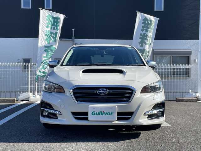 スバル レヴォーグ 1．6GT アイサイト Sスタイル 三重県 2017(平29)年 7.4万km クリスタルホワイトP 登録時73449km/禁煙車/純正ナビ/（AM/FM/TV/Bluetooth）/フルセグTV/バックカメラ/ETC/ステアリングスイッチ/パドルシフト/レーダークルーズコントロール/オートライト/パワーシート/シートヒーター/アイドリングストップ/アイサイト/衝突軽減システム/レーンキープアシスト/コーナーセンサー/純正フロアマット/スペアキー/プッシュスタート