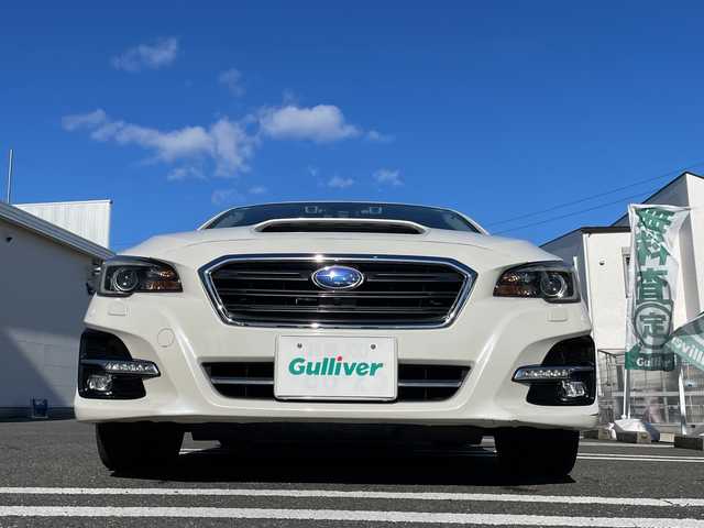 スバル レヴォーグ 1．6GT アイサイト Sスタイル 三重県 2017(平29)年 7.4万km クリスタルホワイトP 登録時73449km/禁煙車/純正ナビ/（AM/FM/TV/Bluetooth）/フルセグTV/バックカメラ/ETC/ステアリングスイッチ/パドルシフト/レーダークルーズコントロール/オートライト/パワーシート/シートヒーター/アイドリングストップ/アイサイト/衝突軽減システム/レーンキープアシスト/コーナーセンサー/純正フロアマット/スペアキー/プッシュスタート