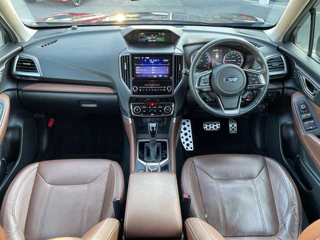 スバル フォレスター ハイブリッド アドバンス 長野県 2018(平30)年 3.8万km ダークブルーパール 禁煙車/4WD/純正ナビ/Bluetooth・CD・フルセグTV/バックカメラ/USB入力端子/レザーシート/前席パワーシート/D席メモリ付き/全席シートヒーター/ステアリングヒーター/電動リアゲート/アイサイト//レーダークルーズコントロール//プリクラッシュブレーキ//アクティブレーンキープ//車線逸脱警報/シンメトリカルAWD/デジタルインナーミラー/デュアルエアコン/ドラレコ/ETC/純正18インチAW/LEDヘッドライト/スマートキー/プッシュスタート