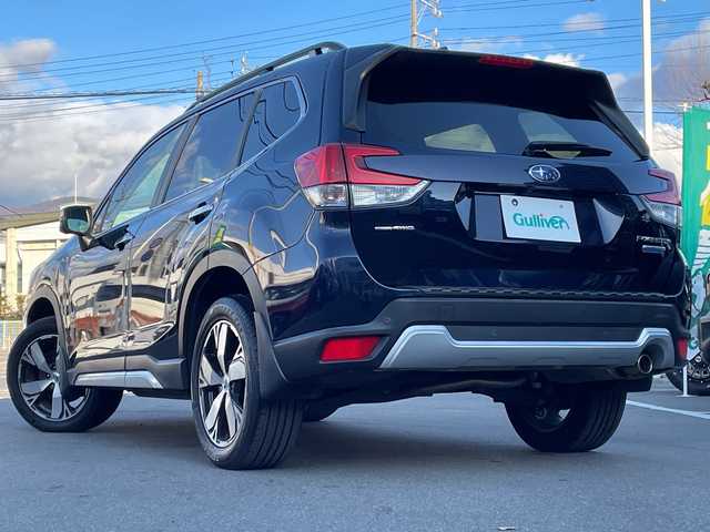 スバル フォレスター ハイブリッド アドバンス 長野県 2018(平30)年 3.8万km ダークブルーパール 禁煙車/4WD/純正ナビ/Bluetooth・CD・フルセグTV/バックカメラ/USB入力端子/レザーシート/前席パワーシート/D席メモリ付き/全席シートヒーター/ステアリングヒーター/電動リアゲート/アイサイト//レーダークルーズコントロール//プリクラッシュブレーキ//アクティブレーンキープ//車線逸脱警報/シンメトリカルAWD/デジタルインナーミラー/デュアルエアコン/ドラレコ/ETC/純正18インチAW/LEDヘッドライト/スマートキー/プッシュスタート