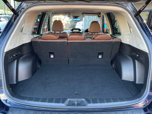 スバル フォレスター ハイブリッド アドバンス 長野県 2018(平30)年 3.8万km ダークブルーパール 禁煙車/4WD/純正ナビ/Bluetooth・CD・フルセグTV/バックカメラ/USB入力端子/レザーシート/前席パワーシート/D席メモリ付き/全席シートヒーター/ステアリングヒーター/電動リアゲート/アイサイト//レーダークルーズコントロール//プリクラッシュブレーキ//アクティブレーンキープ//車線逸脱警報/シンメトリカルAWD/デジタルインナーミラー/デュアルエアコン/ドラレコ/ETC/純正18インチAW/LEDヘッドライト/スマートキー/プッシュスタート