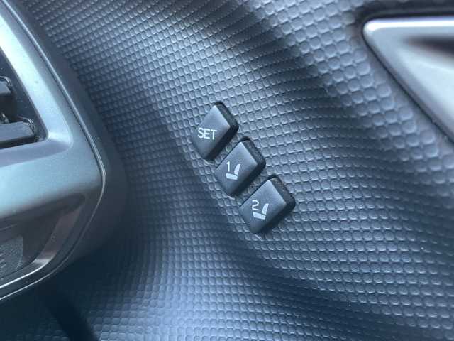 スバル フォレスター ハイブリッド アドバンス 長野県 2018(平30)年 3.8万km ダークブルーパール 禁煙車/4WD/純正ナビ/Bluetooth・CD・フルセグTV/バックカメラ/USB入力端子/レザーシート/前席パワーシート/D席メモリ付き/全席シートヒーター/ステアリングヒーター/電動リアゲート/アイサイト//レーダークルーズコントロール//プリクラッシュブレーキ//アクティブレーンキープ//車線逸脱警報/シンメトリカルAWD/デジタルインナーミラー/デュアルエアコン/ドラレコ/ETC/純正18インチAW/LEDヘッドライト/スマートキー/プッシュスタート