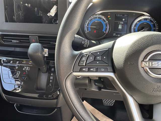 日産 ルークス ハイウェイスター X 三重県 2025(令7)年 0.1千km スパークリングレッド/ブラック 登録時31km/禁煙車/衝突軽減ブレーキ/レーンディパーチャーアラート/先行車発進お知らせ機能/ロードサインアシスト/左側パワースライドドア/ハンズフリーオートスライドドア/全方位モニター/セーフティシールドスイッチ/前後コーナーセンサー/ＬＥＤヘッドライト/後席サーキュレーター/アイドリングストップ/プッシュスタート/スマートキー