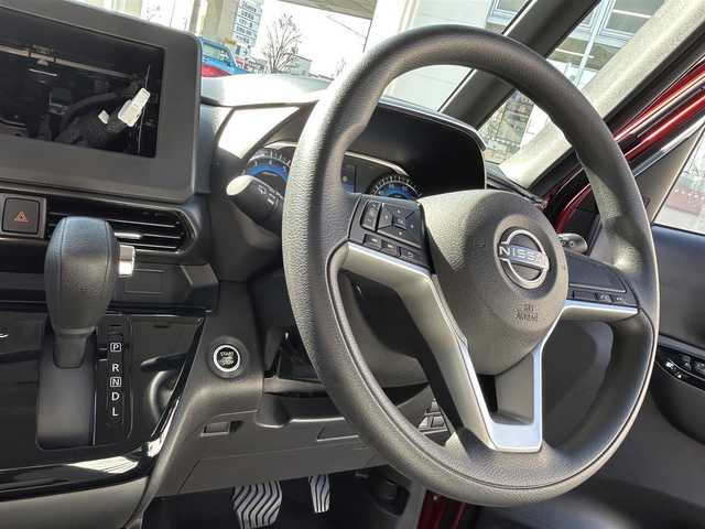 日産 ルークス ハイウェイスター X 三重県 2025(令7)年 0.1千km スパークリングレッド/ブラック 登録時31km/禁煙車/衝突軽減ブレーキ/レーンディパーチャーアラート/先行車発進お知らせ機能/ロードサインアシスト/左側パワースライドドア/ハンズフリーオートスライドドア/全方位モニター/セーフティシールドスイッチ/前後コーナーセンサー/ＬＥＤヘッドライト/後席サーキュレーター/アイドリングストップ/プッシュスタート/スマートキー