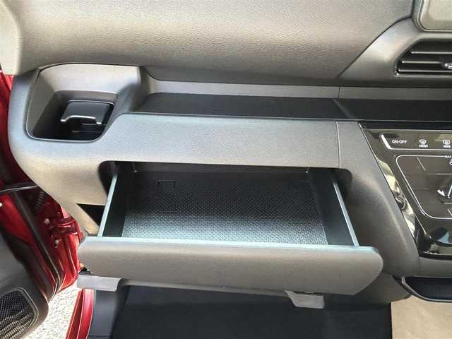 日産 ルークス ハイウェイスター X 三重県 2025(令7)年 0.1千km スパークリングレッド/ブラック 登録時31km/禁煙車/衝突軽減ブレーキ/レーンディパーチャーアラート/先行車発進お知らせ機能/ロードサインアシスト/左側パワースライドドア/ハンズフリーオートスライドドア/全方位モニター/セーフティシールドスイッチ/前後コーナーセンサー/ＬＥＤヘッドライト/後席サーキュレーター/アイドリングストップ/プッシュスタート/スマートキー