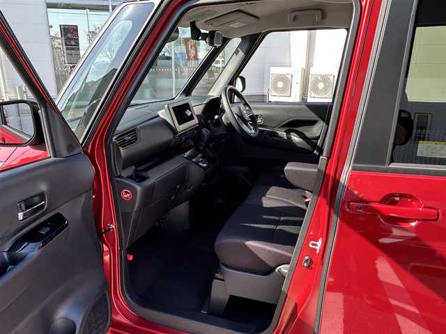 日産 ルークス ハイウェイスター X 三重県 2025(令7)年 0.1千km スパークリングレッド/ブラック 登録時31km/禁煙車/衝突軽減ブレーキ/レーンディパーチャーアラート/先行車発進お知らせ機能/ロードサインアシスト/左側パワースライドドア/ハンズフリーオートスライドドア/全方位モニター/セーフティシールドスイッチ/前後コーナーセンサー/ＬＥＤヘッドライト/後席サーキュレーター/アイドリングストップ/プッシュスタート/スマートキー