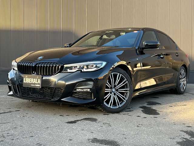 ＢＭＷ ３２０ｄ xDrive Mスポーツ 道東・釧路十勝 2021(令3)年 4.3万km サファイアブラックP ワンオーナー/４WD/BMWライブ・コックピット/純正HDDナビ/ BT/USB/type-c/AppleCarPlay/パーキングアシストプラス/　360°ビューカメラ/　パークディスタンスコントロール/ミラーETC/純正前後ドライブレコーダー/コンフォートパッケージ/パワートランク/衝突回避ブレーキ/レーンキーピングアシスト/アクティブクルーズコントロール/ブラインドスポットインフォメーション/ハーフレザーシート/フロントパワーシート/フロントシートヒーティング/純正18インチAW/純正フロアマット/取扱説明書/保証書/スペアキー