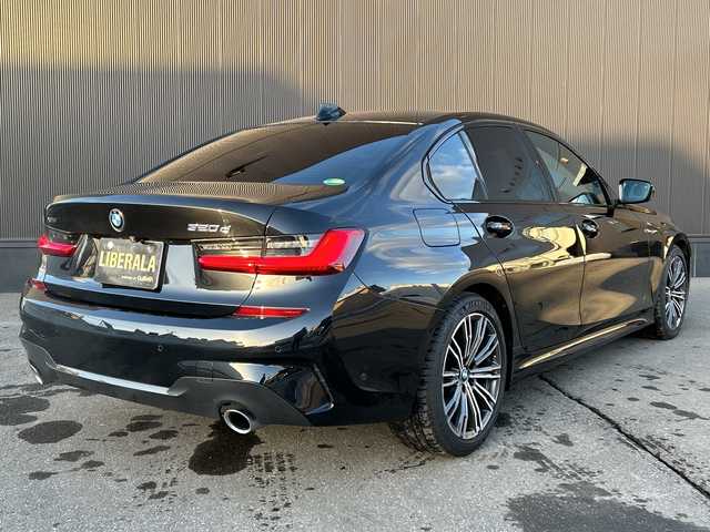 ＢＭＷ ３２０ｄ xDrive Mスポーツ 道東・釧路十勝 2021(令3)年 4.3万km サファイアブラックP ワンオーナー/４WD/BMWライブ・コックピット/純正HDDナビ/ BT/USB/type-c/AppleCarPlay/パーキングアシストプラス/　360°ビューカメラ/　パークディスタンスコントロール/ミラーETC/純正前後ドライブレコーダー/コンフォートパッケージ/パワートランク/衝突回避ブレーキ/レーンキーピングアシスト/アクティブクルーズコントロール/ブラインドスポットインフォメーション/ハーフレザーシート/フロントパワーシート/フロントシートヒーティング/純正18インチAW/純正フロアマット/取扱説明書/保証書/スペアキー