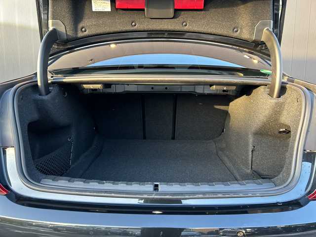 ＢＭＷ ３２０ｄ xDrive Mスポーツ 道東・釧路十勝 2021(令3)年 4.3万km サファイアブラックP ワンオーナー/４WD/BMWライブ・コックピット/純正HDDナビ/ BT/USB/type-c/AppleCarPlay/パーキングアシストプラス/　360°ビューカメラ/　パークディスタンスコントロール/ミラーETC/純正前後ドライブレコーダー/コンフォートパッケージ/パワートランク/衝突回避ブレーキ/レーンキーピングアシスト/アクティブクルーズコントロール/ブラインドスポットインフォメーション/ハーフレザーシート/フロントパワーシート/フロントシートヒーティング/純正18インチAW/純正フロアマット/取扱説明書/保証書/スペアキー