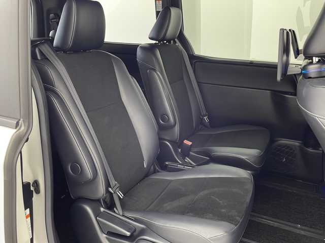 トヨタ ノア Si ダブルバイビー 宮城県 2018(平30)年 3.6万km ホワイトパールクリスタルシャイン トヨタセーフティセンス/・プリクラッシュセーフティ/・レーンディパーチャーアラート/・オートマチックハイビーム/後席モニター/両側パワースライドドア/カロッツェリア９型ナビ/・CD.DVD.SD.BT.HDMI/フルセグＴＶ/バックカメラ/ハーフレザーシート/クルーズコントロール/ビルトインＥＴＣ/ドライブレコーダー(前)/LEDヘッドライト/LEDフォグランプ/アイドリングストップ/横滑り防止機能/プッシュスターター/スマートキー×2/純正16インチAW/純正フロアマット/ロールサンシェード