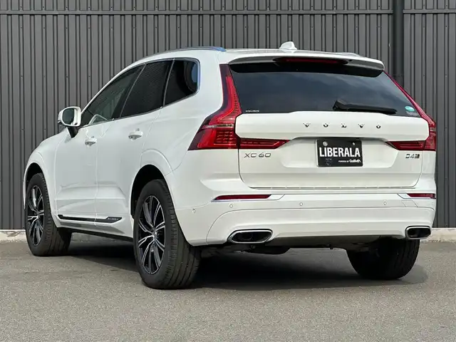 ボルボ ＸＣ６０ D4 AWD インスクリプション 福島県 2018(平30)年 3.9万km クリスタルホワイトP パノラマサンルーフ/Bowers &Wilkinsサウンド/ヘッドアップディスプレイ/アダプティブクルーズコントロール/レーンアシスト/黒レザーシート/シートヒーター（全席）/シートエアコン（D/N）/メモリ付きパワーシート（D/N）/ステアリングヒーター/純正ナビ/・AppleCarPlay/・フルセグTV/全方位カメラ/ブラインドスポットモニター/LEDヘッドライト/オートハイビーム/パワーバックドア/純正19インチAW/オートホールド/コーナーセンサー（前後）/取扱説明書/保証書/スペアキー