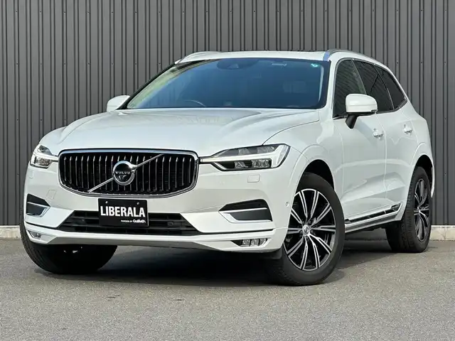 ボルボ ＸＣ６０ D4 AWD インスクリプション 福島県 2018(平30)年 3.9万km クリスタルホワイトP パノラマサンルーフ/Bowers &Wilkinsサウンド/ヘッドアップディスプレイ/アダプティブクルーズコントロール/レーンアシスト/黒レザーシート/シートヒーター（全席）/シートエアコン（D/N）/メモリ付きパワーシート（D/N）/ステアリングヒーター/純正ナビ/・AppleCarPlay/・フルセグTV/全方位カメラ/ブラインドスポットモニター/LEDヘッドライト/オートハイビーム/パワーバックドア/純正19インチAW/オートホールド/コーナーセンサー（前後）/取扱説明書/保証書/スペアキー