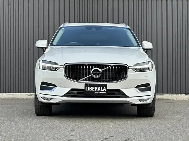 ボルボ ＸＣ６０ D4 AWD インスクリプション 福島県 2018(平30)年 3.9万km クリスタルホワイトP パノラマサンルーフ/Bowers &Wilkinsサウンド/ヘッドアップディスプレイ/アダプティブクルーズコントロール/レーンアシスト/黒レザーシート/シートヒーター（全席）/シートエアコン（D/N）/メモリ付きパワーシート（D/N）/ステアリングヒーター/純正ナビ/・AppleCarPlay/・フルセグTV/全方位カメラ/ブラインドスポットモニター/LEDヘッドライト/オートハイビーム/パワーバックドア/純正19インチAW/オートホールド/コーナーセンサー（前後）/取扱説明書/保証書/スペアキー