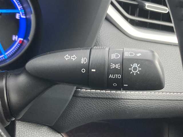 トヨタ ＲＡＶ４ ハイブリットG 大分県 2020(令2)年 2.7万km ホワイトパールクリスタルシャイン モデリスタエアロ（LED付き）/純正7インチSDナビ/CD/DVD/BT/フルセグ/SD/AN/FM/バックカメラ/パワーバックドア/BSM/トヨタセーフティセンス/レーダークルーズコントロール/オートハイビーム/ETC/純正18インチAW/スペアキー/保証書・取扱説明書