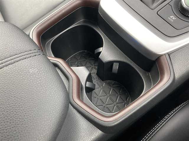 トヨタ ＲＡＶ４ ハイブリットG 大分県 2020(令2)年 2.7万km ホワイトパールクリスタルシャイン モデリスタエアロ（LED付き）/純正7インチSDナビ/CD/DVD/BT/フルセグ/SD/AN/FM/バックカメラ/パワーバックドア/BSM/トヨタセーフティセンス/レーダークルーズコントロール/オートハイビーム/ETC/純正18インチAW/スペアキー/保証書・取扱説明書