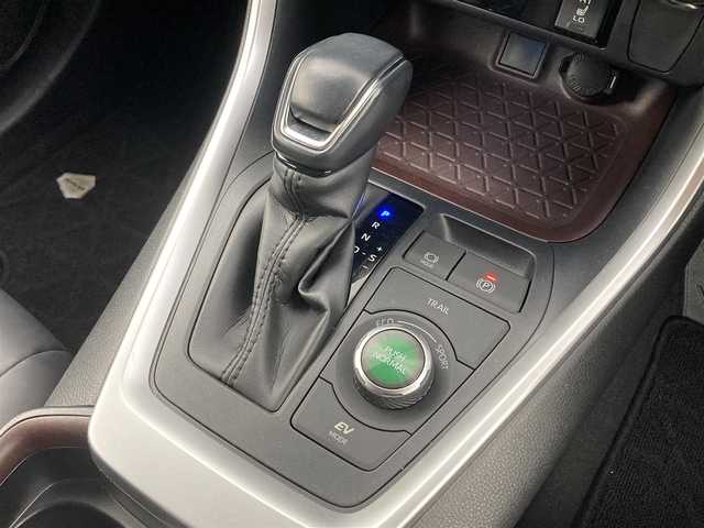 トヨタ ＲＡＶ４ ハイブリットG 大分県 2020(令2)年 2.7万km ホワイトパールクリスタルシャイン モデリスタエアロ（LED付き）/純正7インチSDナビ/CD/DVD/BT/フルセグ/SD/AN/FM/バックカメラ/パワーバックドア/BSM/トヨタセーフティセンス/レーダークルーズコントロール/オートハイビーム/ETC/純正18インチAW/スペアキー/保証書・取扱説明書