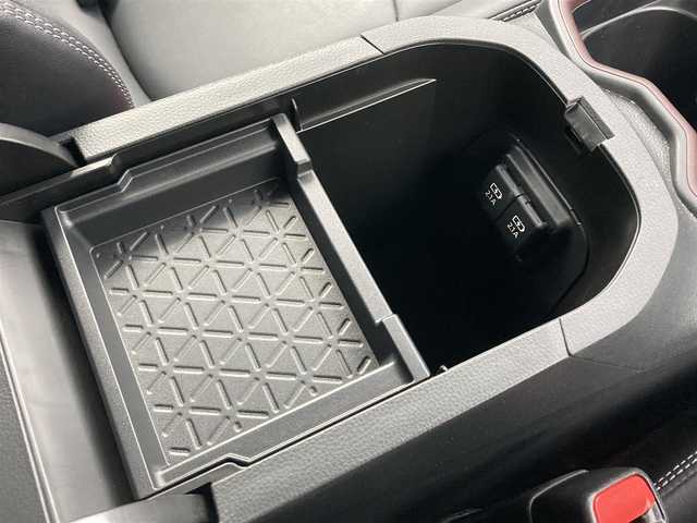 トヨタ ＲＡＶ４ ハイブリットG 大分県 2020(令2)年 2.7万km ホワイトパールクリスタルシャイン モデリスタエアロ（LED付き）/純正7インチSDナビ/CD/DVD/BT/フルセグ/SD/AN/FM/バックカメラ/パワーバックドア/BSM/トヨタセーフティセンス/レーダークルーズコントロール/オートハイビーム/ETC/純正18インチAW/スペアキー/保証書・取扱説明書