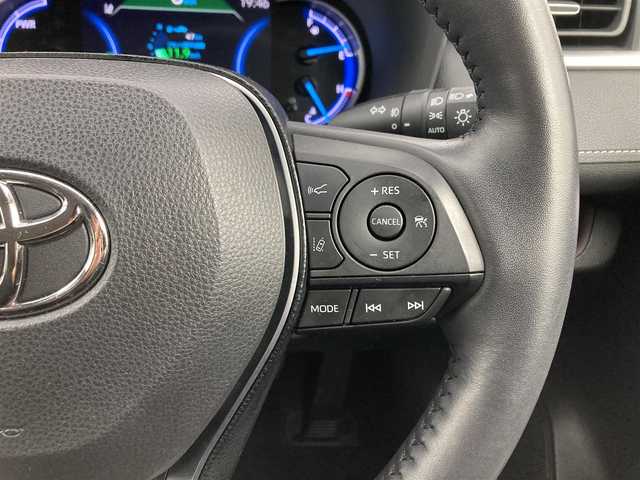 トヨタ ＲＡＶ４ ハイブリットG 大分県 2020(令2)年 2.7万km ホワイトパールクリスタルシャイン モデリスタエアロ（LED付き）/純正7インチSDナビ/CD/DVD/BT/フルセグ/SD/AN/FM/バックカメラ/パワーバックドア/BSM/トヨタセーフティセンス/レーダークルーズコントロール/オートハイビーム/ETC/純正18インチAW/スペアキー/保証書・取扱説明書