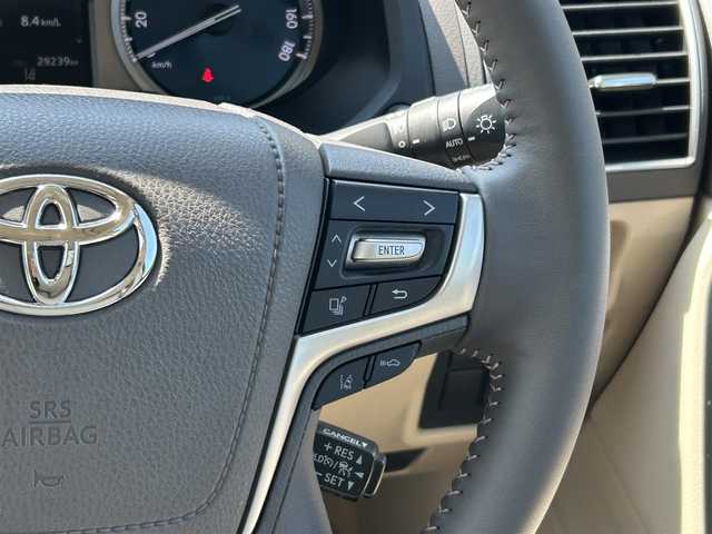 トヨタ ランドクルーザー プラド TX Lパッケージ 滋賀県 2023(令5)年 3万km ホワイトパールクリスタルシャイン ガソリン/4WD(F4)/6速AT/チルト＆スライド電動ムーンルーフ/7インチ社外ナビ【CN-HE02WD】/(FM/AM/CD/DVD/フルセグ/Bluetooth)/バックカメラ/ETC/ドライブレコーダー/ＴｏｙｏｔａＳａｆｅｔｙＳｅｎｓｅ/・レーダークルーズコントロール/・レーンキープアシスト/・プリクラッシュブレーキアシスト	/・踏み間違い防止アシスト	/・ブレーキアシスト	/運転席・助手席シートヒーター/運転席・助手席シートベンチレーション/電動格納ミラー/自動防眩ミラー/革巻きステアリング/ステアリングスイッチ/オートライト/LEDヘッドライト/フロントフォグ/フルオートエアコン/プッシュスタート/スマートキー/純正フロアマット