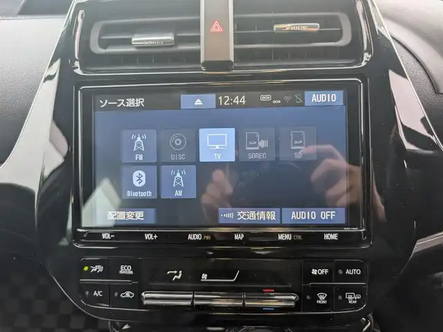 トヨタ プリウス A プレミアム 埼玉県 2020(令2)年 5.6万km グレーメタリック ＜外装＞/モデリスタエアロ(F、S、R)/ローダウン(ダウンサス)/ワーク19インチ アルミホイール/ヘッドライト純正加工品(LED)/マフラーカッター/TRDエアロドアミラーフィン/＜機能＞/エコグライダー(スロットルコントローラー)/ナビキャンセラー/HDMIポート入力端子/ワンタッチウインカー/純正ナビ(フルセグ/Bluetooth/CD/DVD/ラジオ)/シートヒーター/シートベンチレーター/クルーズコントロール(追従機能あり)/HUD(ヘッドアップディスプレイ)/ETC/ドラレコ/＜その他＞/スペアキー×2/純正ホイールあり（15インチ）