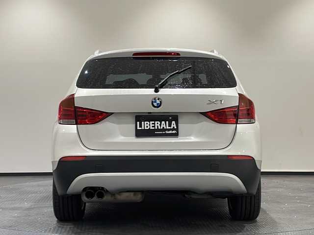 ＢＭＷ Ｘ１ xDrive 20i 新潟県 2012(平24)年 9万km ミネラルホワイト 黒革シート/シートヒーター/メモリ付きパワーシート/社外HDDナビ/純正CDオーディオ/バックカメラ/ETC/ドライブレコーダー/スマートキー/純正アルミホイール/HIDヘッドライト/スタッドレスAWセット車載