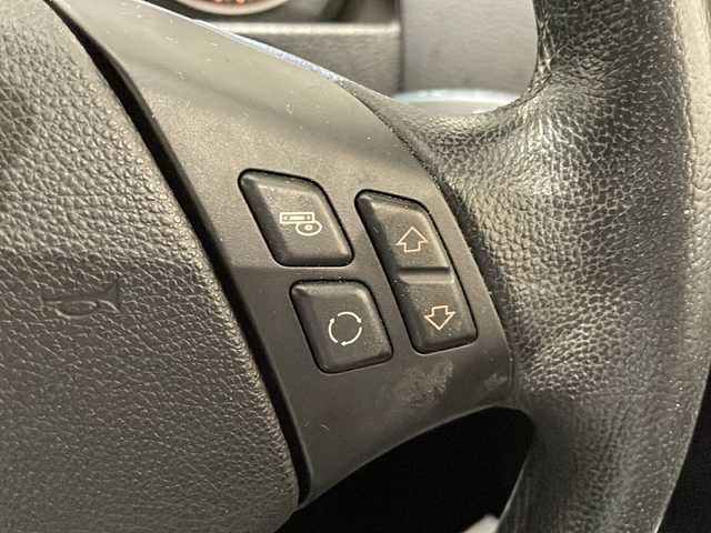 ＢＭＷ Ｘ１ xDrive 20i 新潟県 2012(平24)年 9万km ミネラルホワイト 黒革シート/シートヒーター/メモリ付きパワーシート/社外HDDナビ/純正CDオーディオ/バックカメラ/ETC/ドライブレコーダー/スマートキー/純正アルミホイール/HIDヘッドライト/スタッドレスAWセット車載
