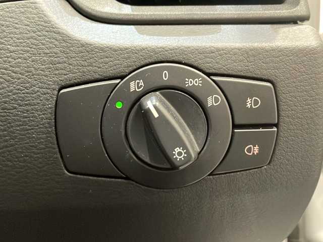 ＢＭＷ Ｘ１ xDrive 20i 新潟県 2012(平24)年 9万km ミネラルホワイト 黒革シート/シートヒーター/メモリ付きパワーシート/社外HDDナビ/純正CDオーディオ/バックカメラ/ETC/ドライブレコーダー/スマートキー/純正アルミホイール/HIDヘッドライト/スタッドレスAWセット車載