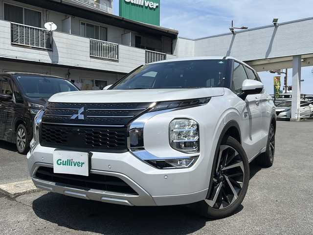 三菱 アウトランダー ＰＨＥＶ P 宮崎県 2021(令3)年 1.3万km ナチュラルホワイト 純正ナビ(TV/FM/Bluetooth/HDMI)/マルチアラウンドモニター/BOSEサウンド/ワイヤレス充電器/プラグインHV/マイパイロット/イノベーティブペダルオペレーションモード/シートヒーター/ステアリングヒーター/パワーシート/デジタルインナーミラー/ETC/前後ドライブレコーダー